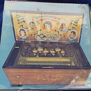 Music box LP